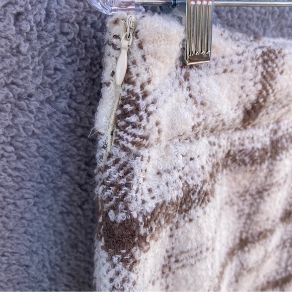 Amaryllis Taupe Plaid Shes The One Skirt Sz L - Picture 2 of 9